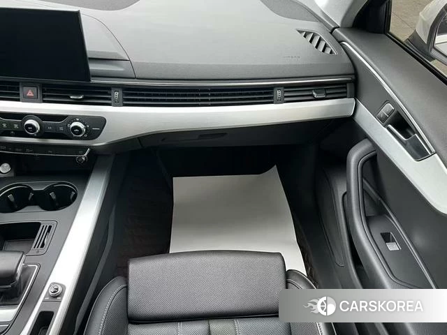 Audi A4L 2024 Белый из Китая, фото 2