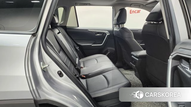 Toyota RAV4 5th Generation 2024 Серебряный из Кореи, фото 2