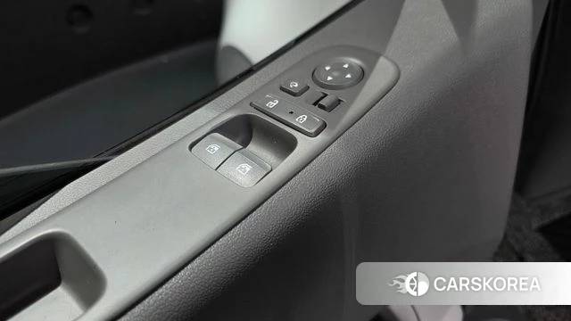 Hyundai Staria 2022 Белый из Кореи, фото 2