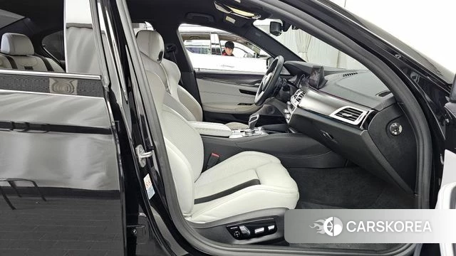 BMW M5 (F90) 2019 Черный из Кореи, фото 2