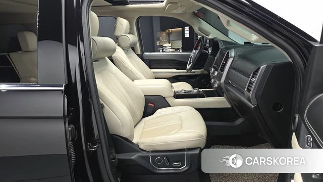 Ford Expeditation 2021 Черный из Кореи, фото 2