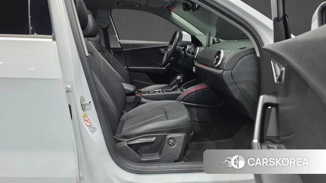 Audi Q2 2023 Белый из Кореи, фото 2