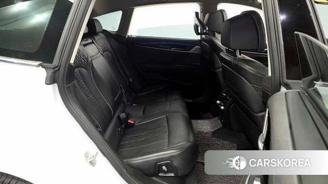 BMW 6 Series GT (G32) 2019 Белый из Кореи, фото 2