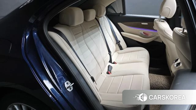Mercedes-Benz E-Class W213 2021 Синий из Кореи, фото 2