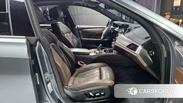 BMW 6 Series GT (G32) 2019 Серебряный из Кореи, фото 2