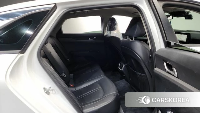 Kia K5 3rd generation 2021 Белый из Кореи, фото 2