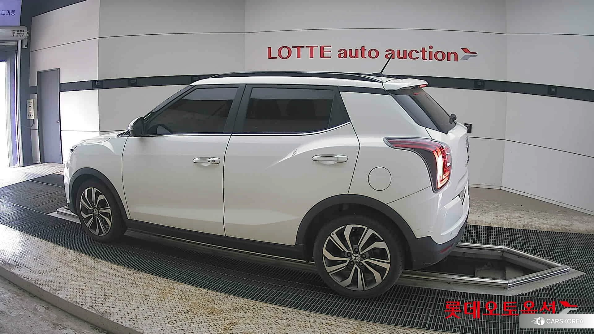 SsangYong Tivoli 2022 Grand White из Кореи, фото 2