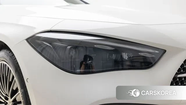 Mercedes-Benz CLE-Class C236 2024 Белый из Кореи, фото 2