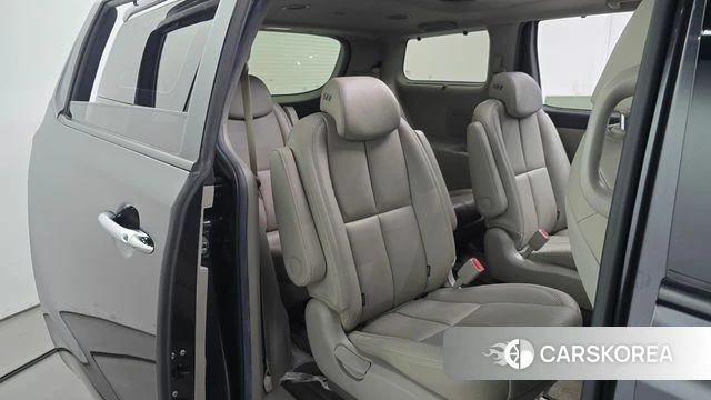 Kia The New Carnival 2019 Серый из Кореи, фото 2