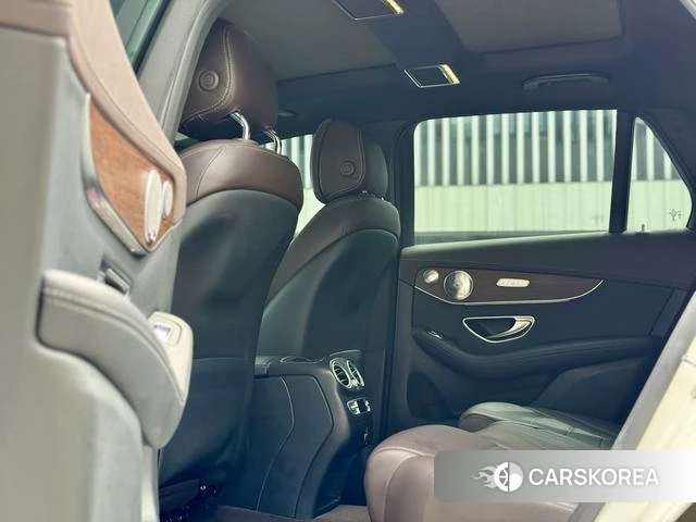 Mercedes-Benz GLC 2021 Белый из Китая, фото 2