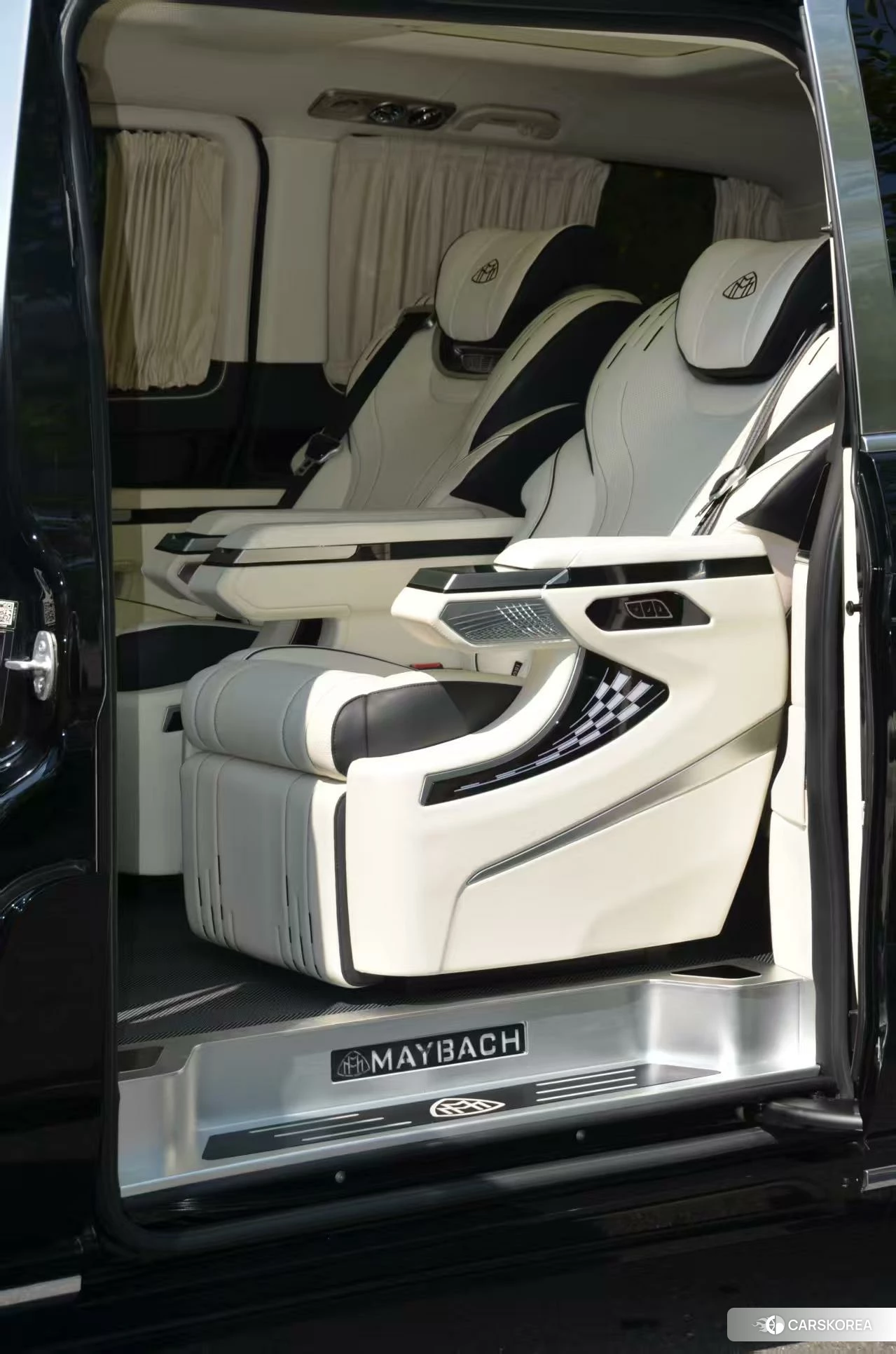 Mercedes-Benz V-class 2022 Черный из Китая, фото 2