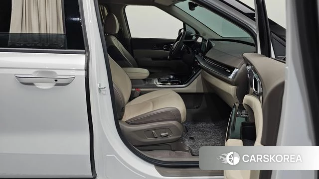 Kia Carnival 4th generation 2023 Белый из Кореи, фото 2