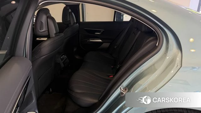 Mercedes-Benz E-Class W214 2025 Синий нефрит из Кореи, фото 2