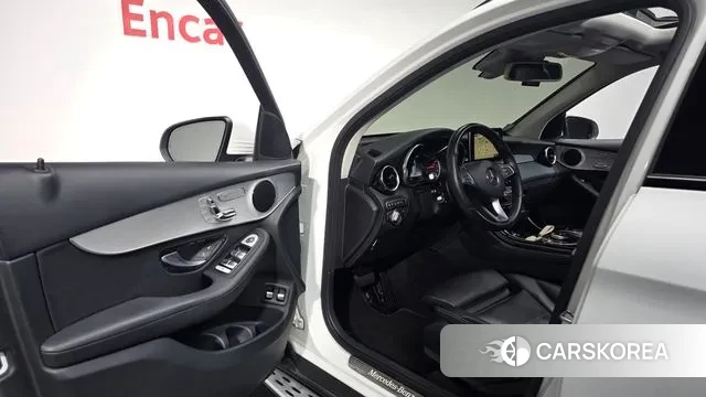 Mercedes-Benz GLC-Class X253 2018 Белый из Кореи, фото 2