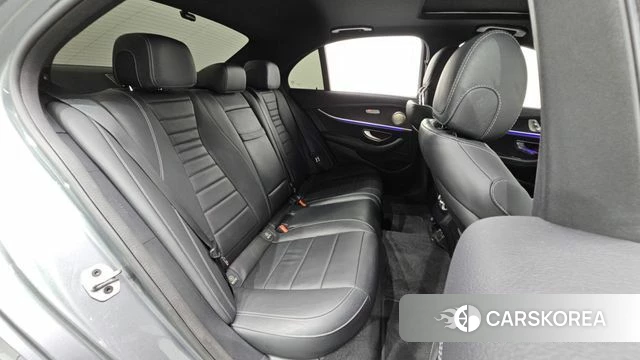 Mercedes-Benz E-Class W213 2022 Серый из Кореи, фото 2