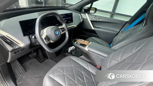 BMW iX 2024 Черный из Кореи, фото 2