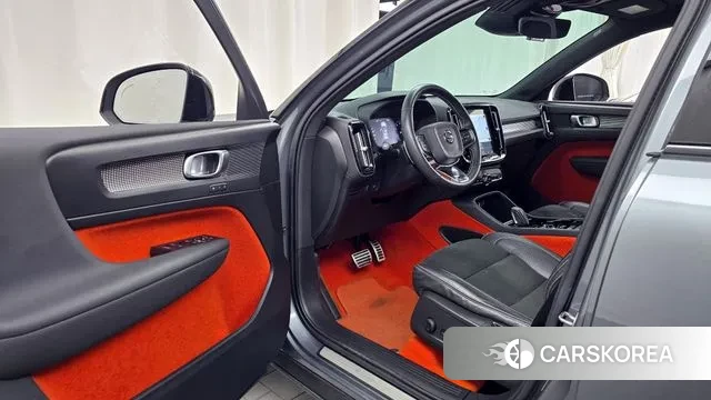 Volvo XC40 2019 Серый из Кореи, фото 2
