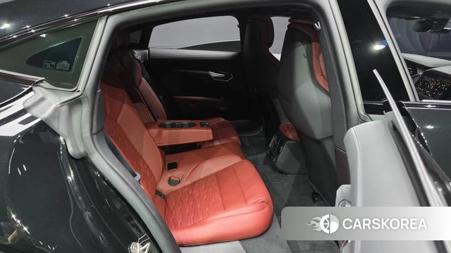 Audi e-Tron GT 2022 Черный из Кореи, фото 2