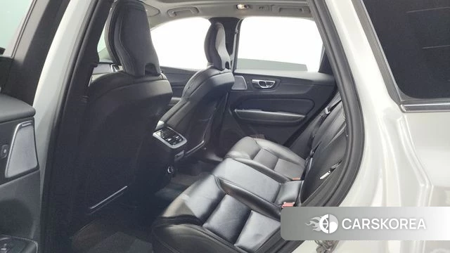 Volvo XC60 second Generation 2018 Белый из Кореи, фото 2