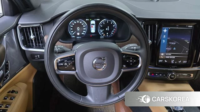 Volvo S90 2021 Черный из Кореи, фото 2