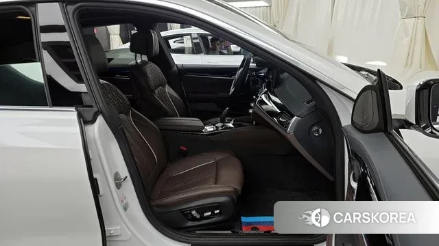 BMW 6 Series GT (G32) 2022 Белый из Кореи, фото 2