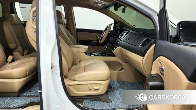 Kia The New Carnival 2019 Белый из Кореи, фото 2