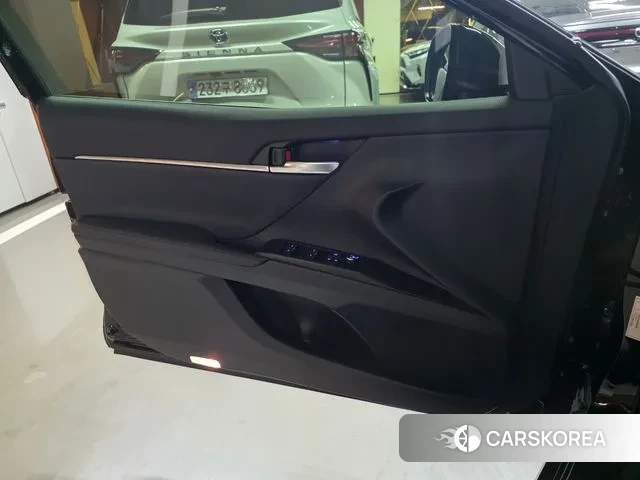 Toyota Camry (XV70) id 3492020 из Кореи 2