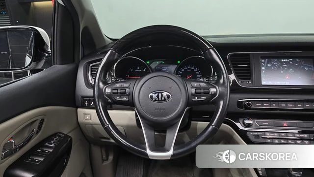 Kia The New Carnival 2018 Белый из Кореи, фото 2
