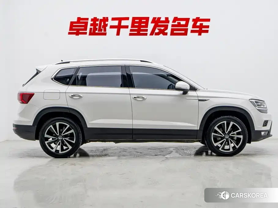 Volkswagen Tharu 2022 Белый из Китая, фото 2
