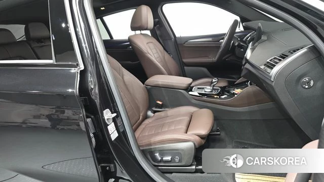 BMW X4 (G02) 2023 Черный из Кореи, фото 2