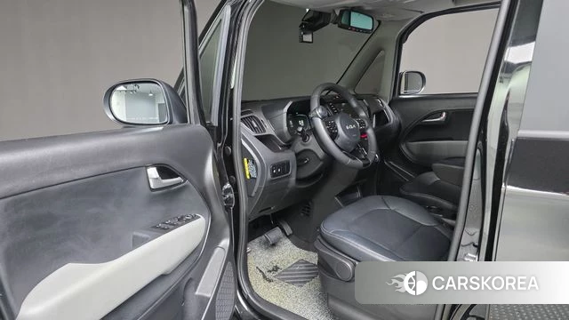Kia The New Kia Ray 2023 Черный из Кореи, фото 2
