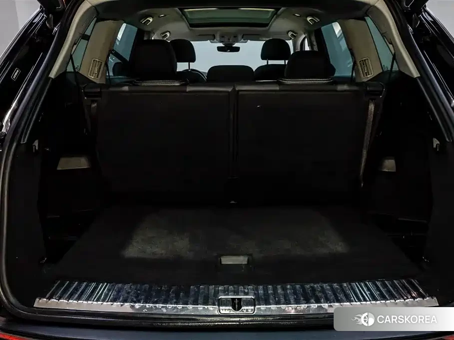 Audi Q6 2024 Черный из Китая, фото 3