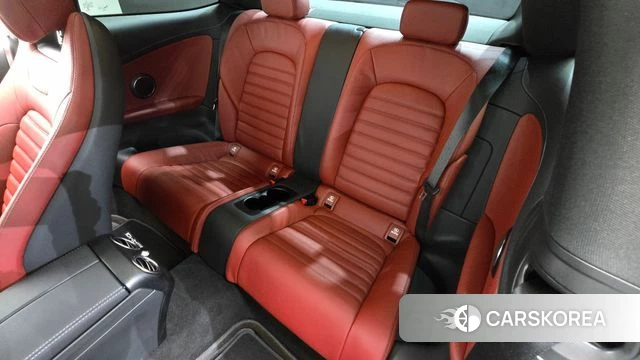 Mercedes-Benz C-Class W205 2023 Черный из Кореи, фото 2
