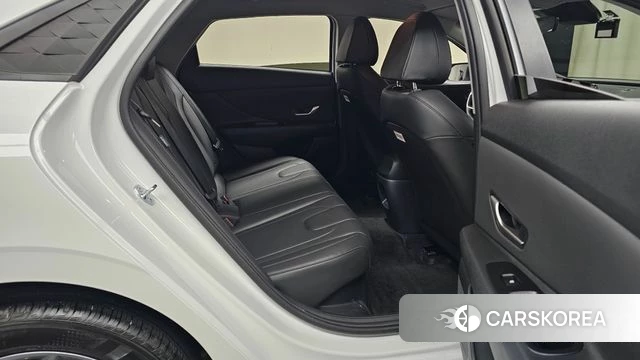 Hyundai The New Avante Hybrid (CN7) 2025 Белый из Кореи, фото 2