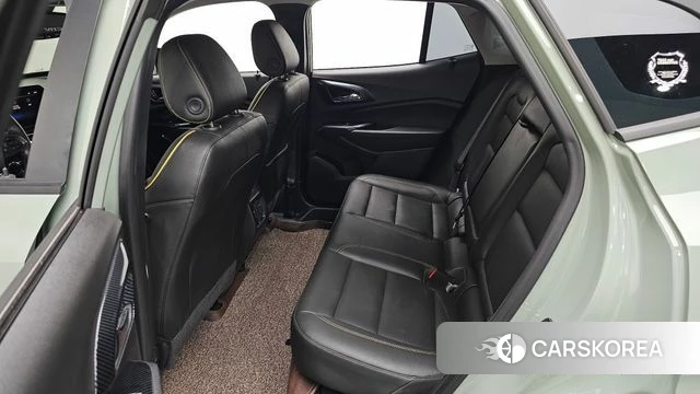 Chevrolet (GM Daewoo) Trax Crossover 2023 Светло-зеленый из Кореи, фото 2