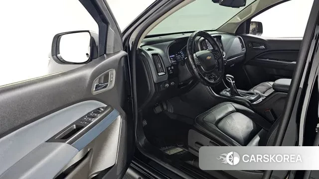 Chevrolet (GM Daewoo) Real New Colorado 2022 Черный из Кореи, фото 2