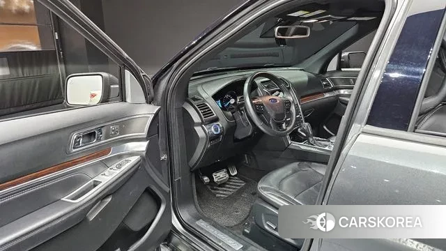 Ford Explorer 2018 Серый из Кореи, фото 2