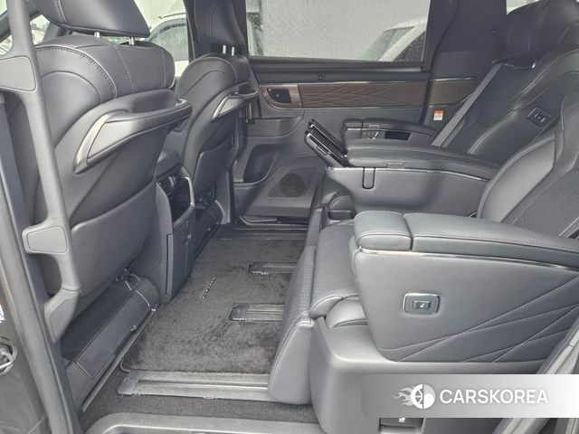 Toyota Alphard 4th Generation 2024 Серебристо-серый из Кореи, фото 2