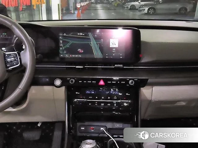 Kia Carnival 4th generation 2023 Белый из Кореи, фото 2