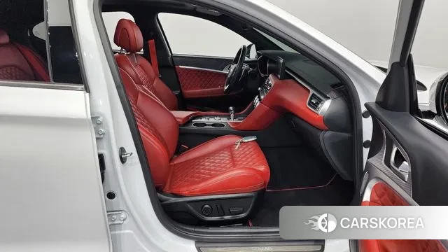 Genesis The New G70 2023 Белый из Кореи, фото 2