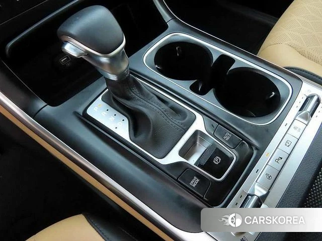 Kia Carnival 4th generation 2023 Белый из Кореи, фото 2