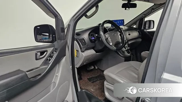 Hyundai The New Grand Starex 2019 Серебряный из Кореи, фото 2