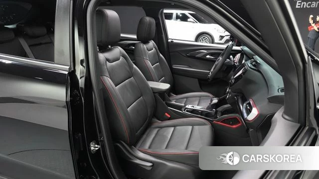 Chevrolet (GM Daewoo) Trailblazer 2021 Черный из Кореи, фото 2