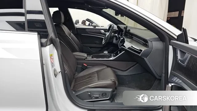 Audi A7 (4K) 2021 Белый из Кореи, фото 2