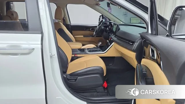 Kia Carnival 4th generation 2023 Белый из Кореи, фото 2