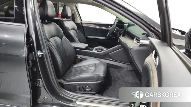 Kia K5 3rd generation 2021 Серый из Кореи, фото 2