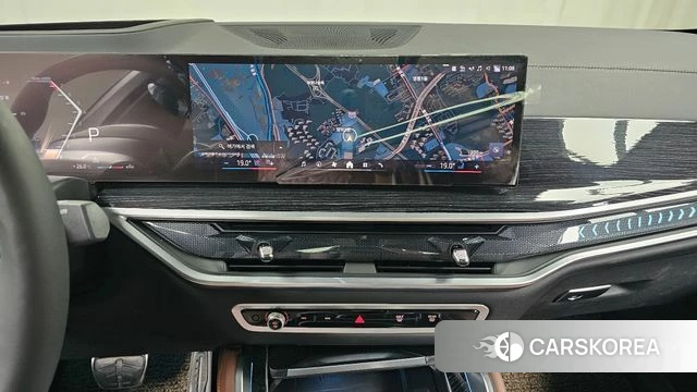 BMW X6 (G06) 2024 Серебристо-серый из Кореи, фото 2