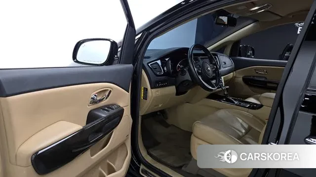 Kia The New Carnival 2018 Черный из Кореи, фото 2