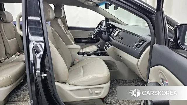 Kia The New Carnival 2018 Черный из Кореи, фото 2