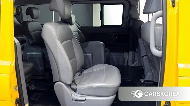 Hyundai The New Grand Starex 2021 Желтый из Кореи, фото 2
